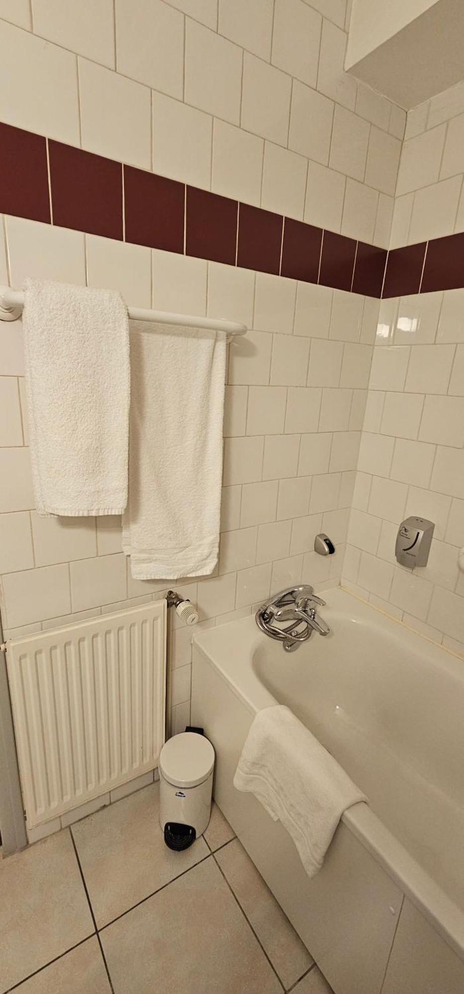 Hotel Lyon Sud, Pierre Benite, St Genis Laval Ngoại thất bức ảnh