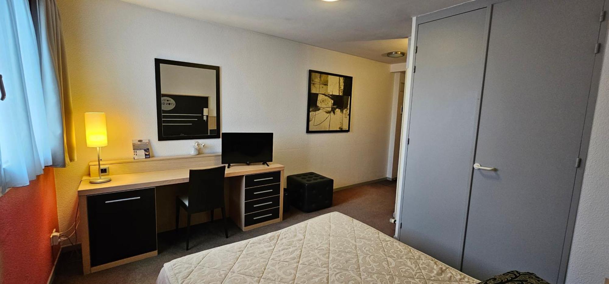 Hotel Lyon Sud, Pierre Benite, St Genis Laval Ngoại thất bức ảnh